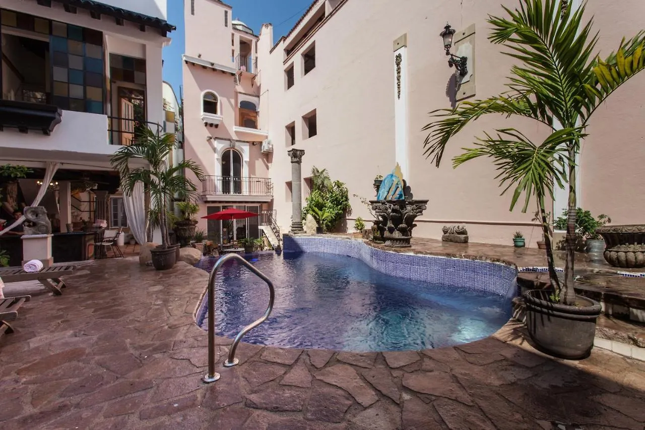 Bed & Breakfast Garlands Del Rio Riverside Boutique Hotel
