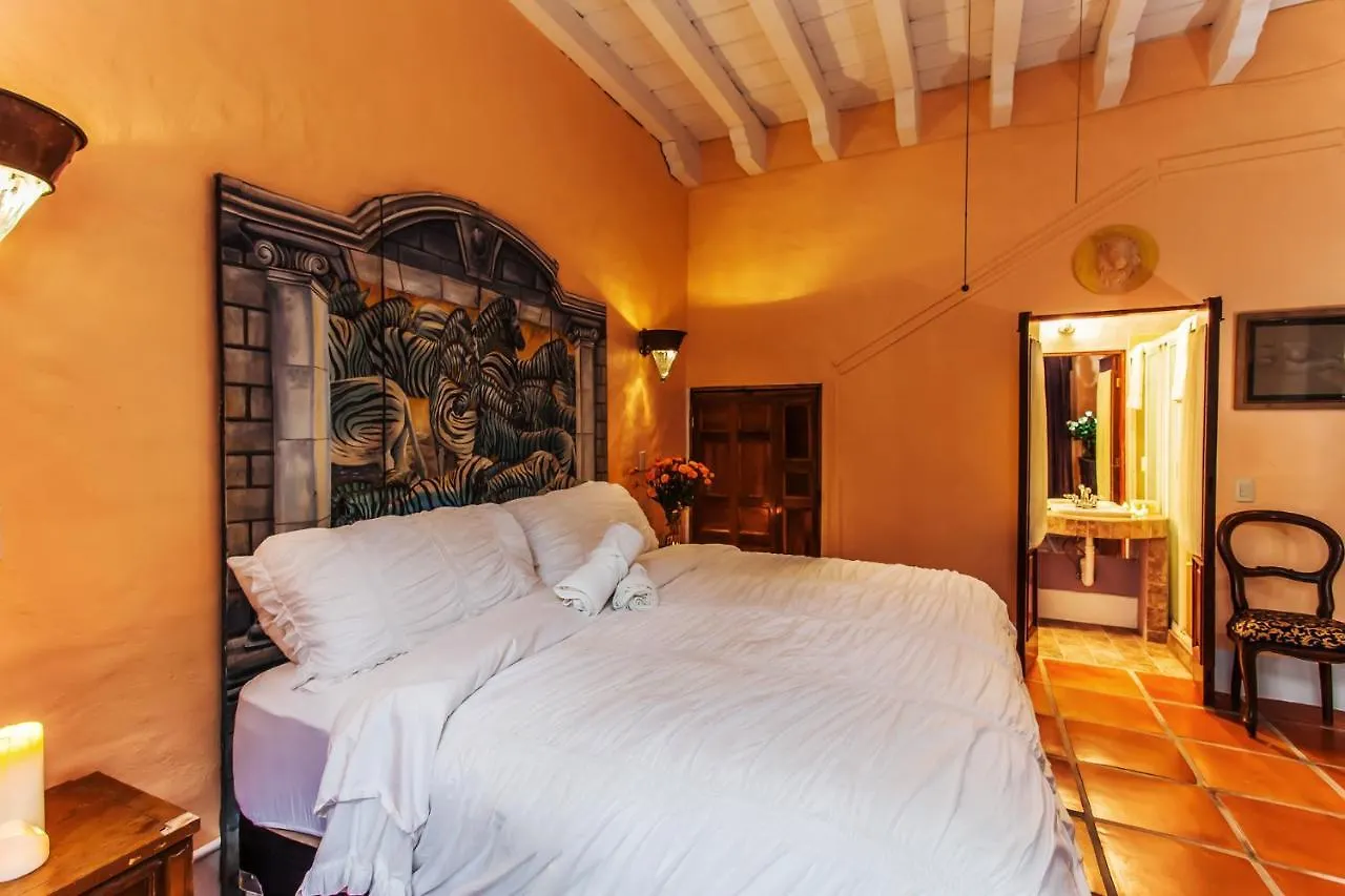 Garlands Del Rio Riverside Boutique Hotel Puerto Vallarta Bed and breakfast