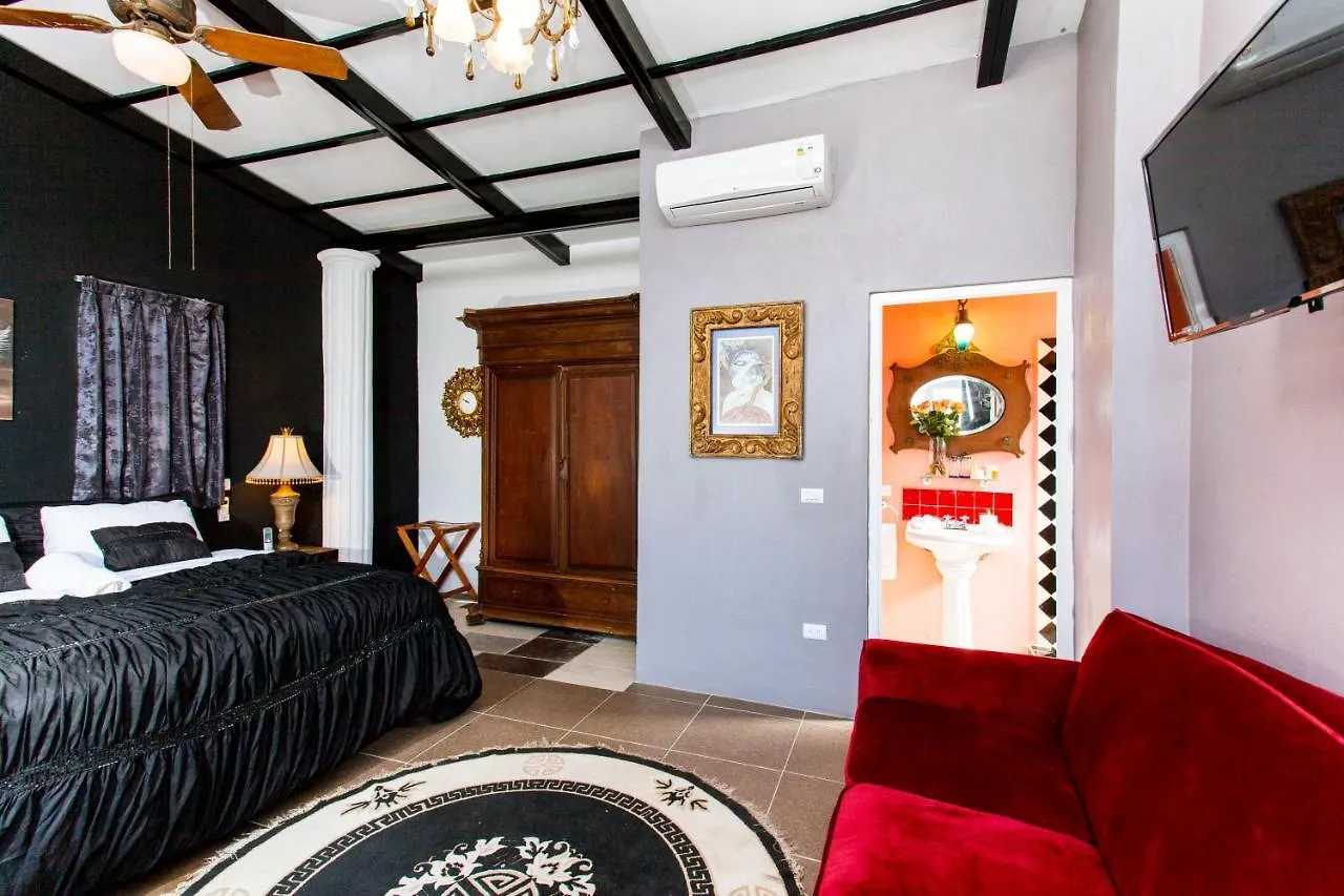 Garlands Del Rio Riverside Boutique Hotel Puerto Vallarta Bed and breakfast
