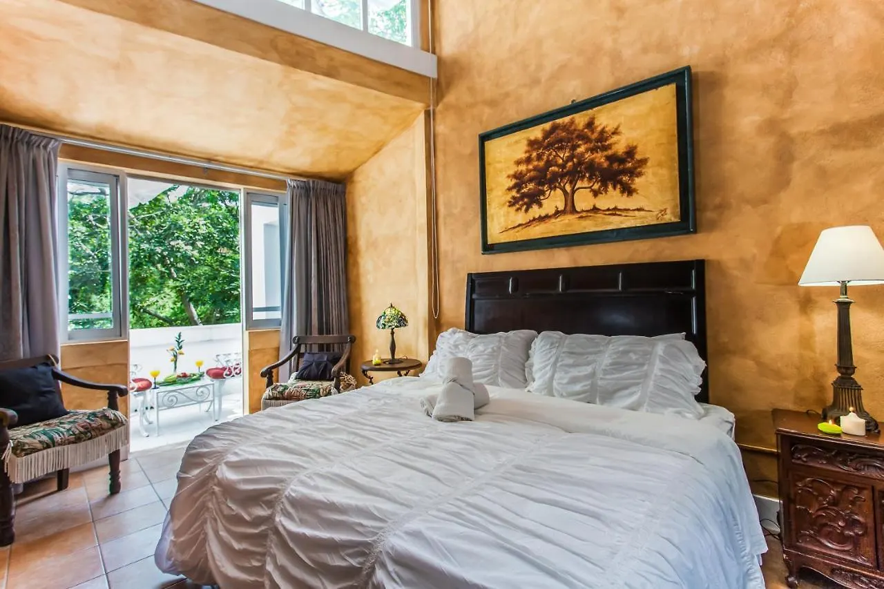 Bed & Breakfast Garlands Del Rio Riverside Boutique Hotel Puerto Vallarta