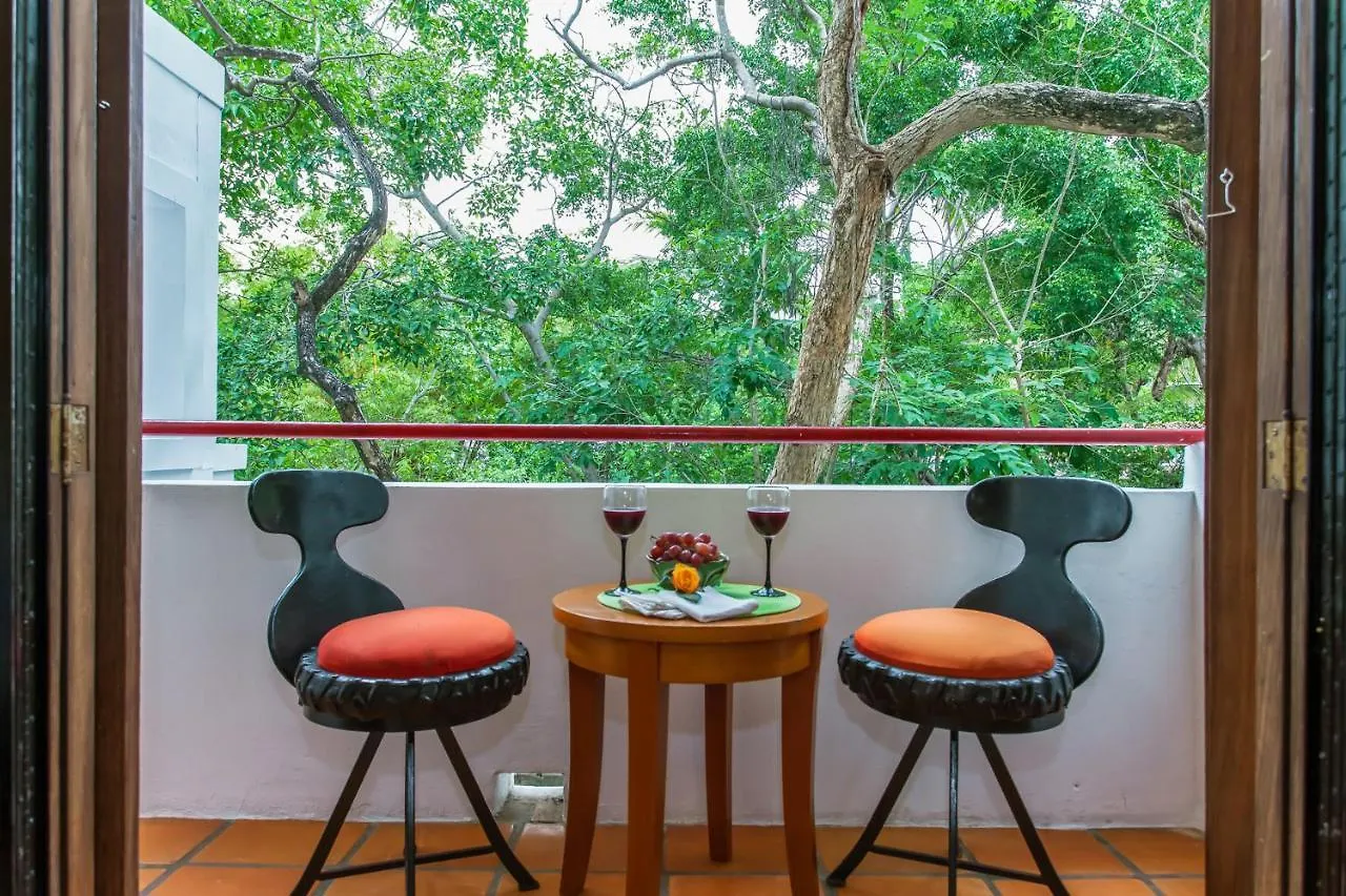 Garlands Del Rio Riverside Boutique Hotel Puerto Vallarta