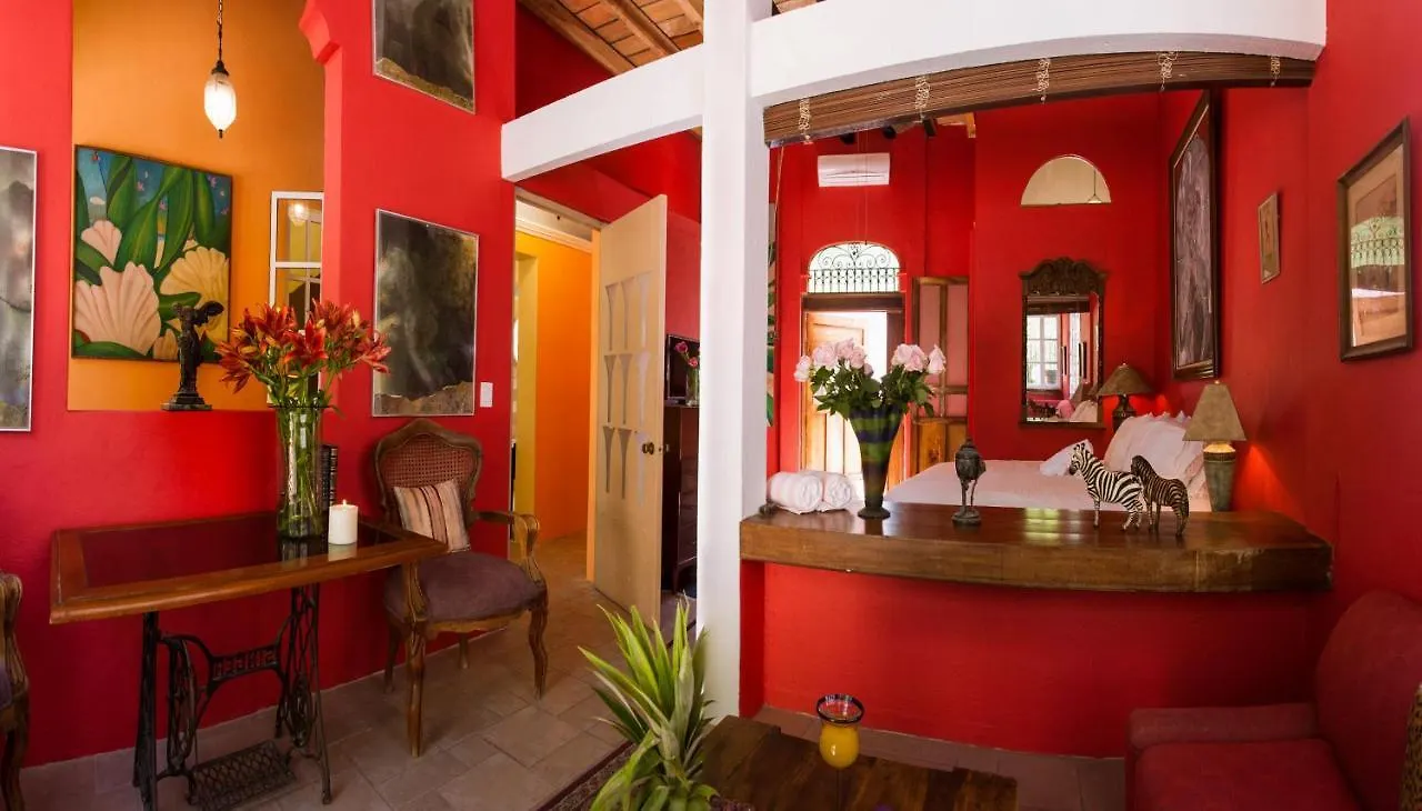 Bed & Breakfast Garlands Del Rio Riverside Boutique Hotel Puerto Vallarta