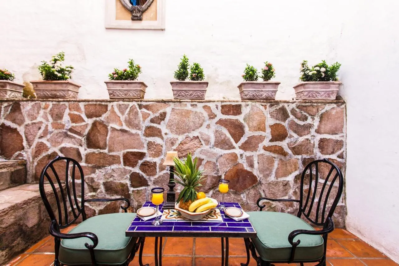 Bed & Breakfast Garlands Del Rio Riverside Boutique Hotel Puerto Vallarta