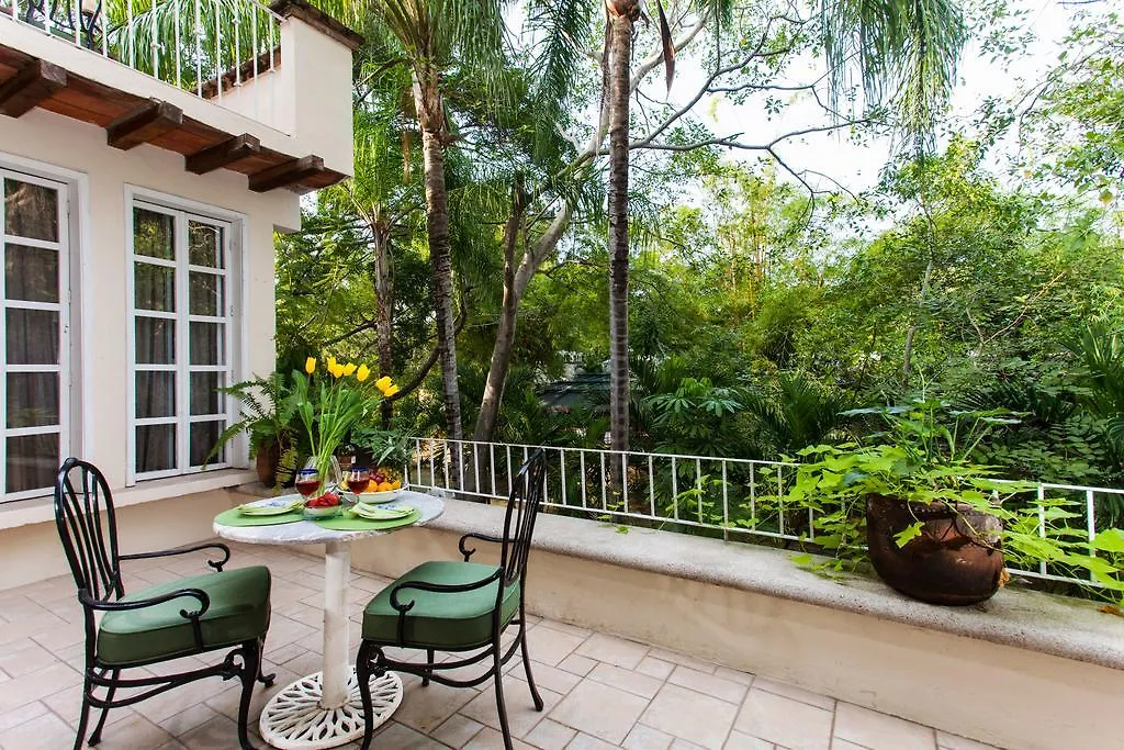 Bed & Breakfast Garlands Del Rio Riverside Boutique Hotel Puerto Vallarta