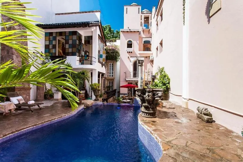 Bed & Breakfast Garlands Del Rio Riverside Boutique Hotel Puerto Vallarta